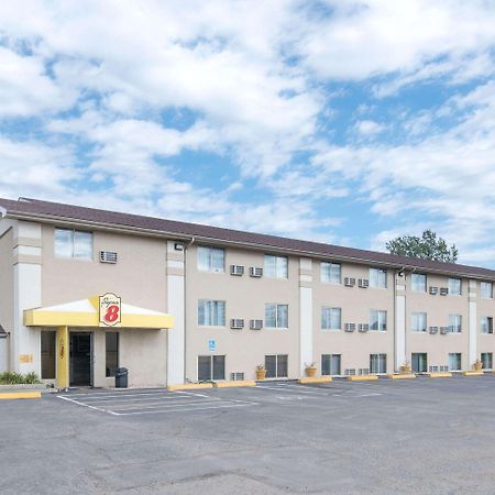 Super 8 By Wyndham Watertown Motel Exterior photo